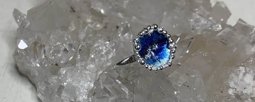 ring met asverwerking