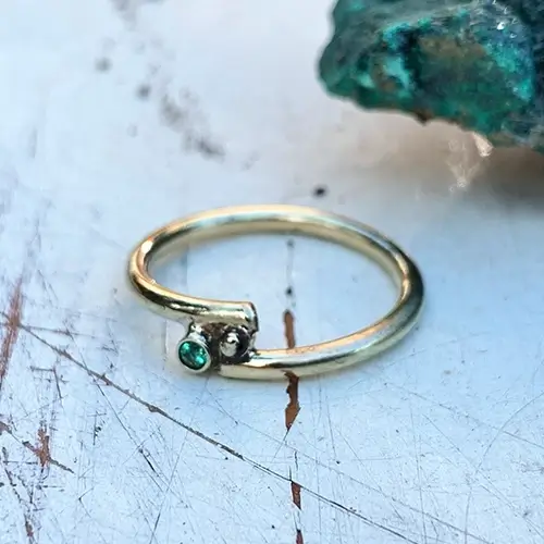 As ring met askamertje van dierbare trouwring